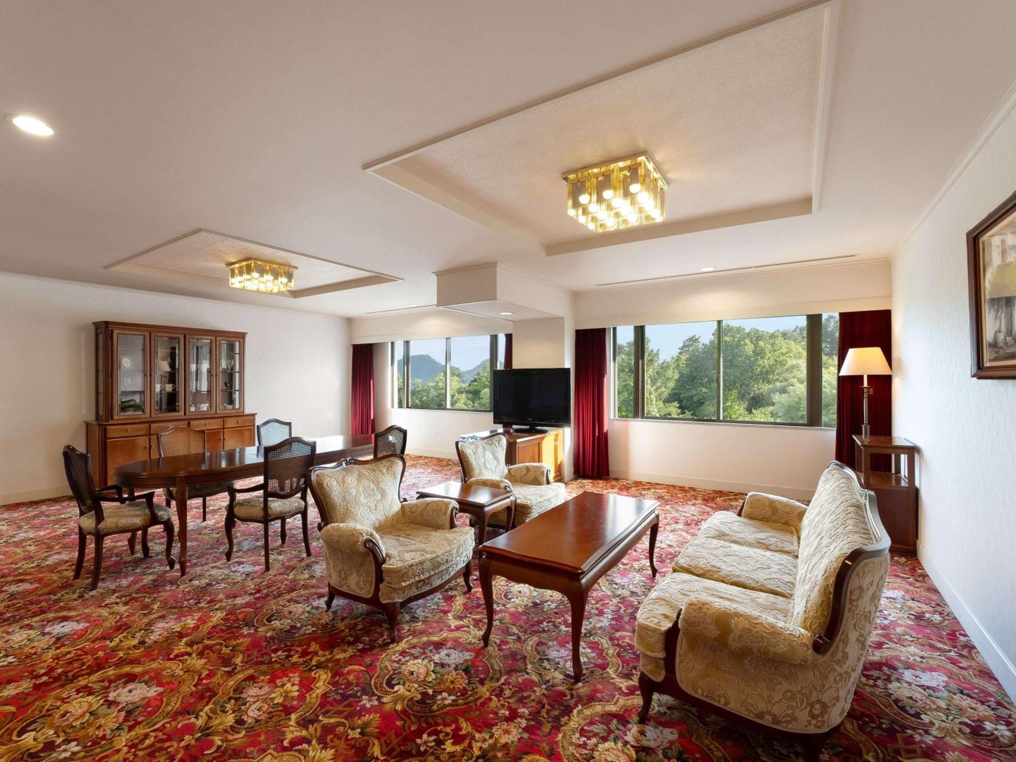 Mercure Urabandai Resort & Spa Kitashiobara Экстерьер фото